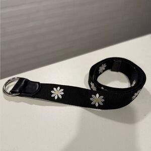 Elegant‎ Black Belt with Daisy Embroidery